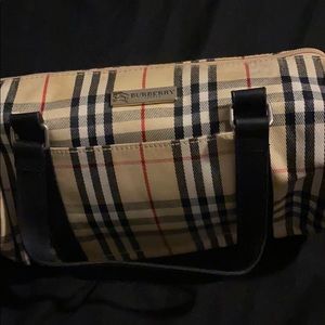Burberry purse